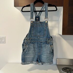 Urban outfitters short overalls